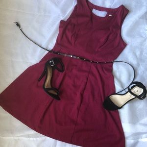 burgundy dress with belt (removable)